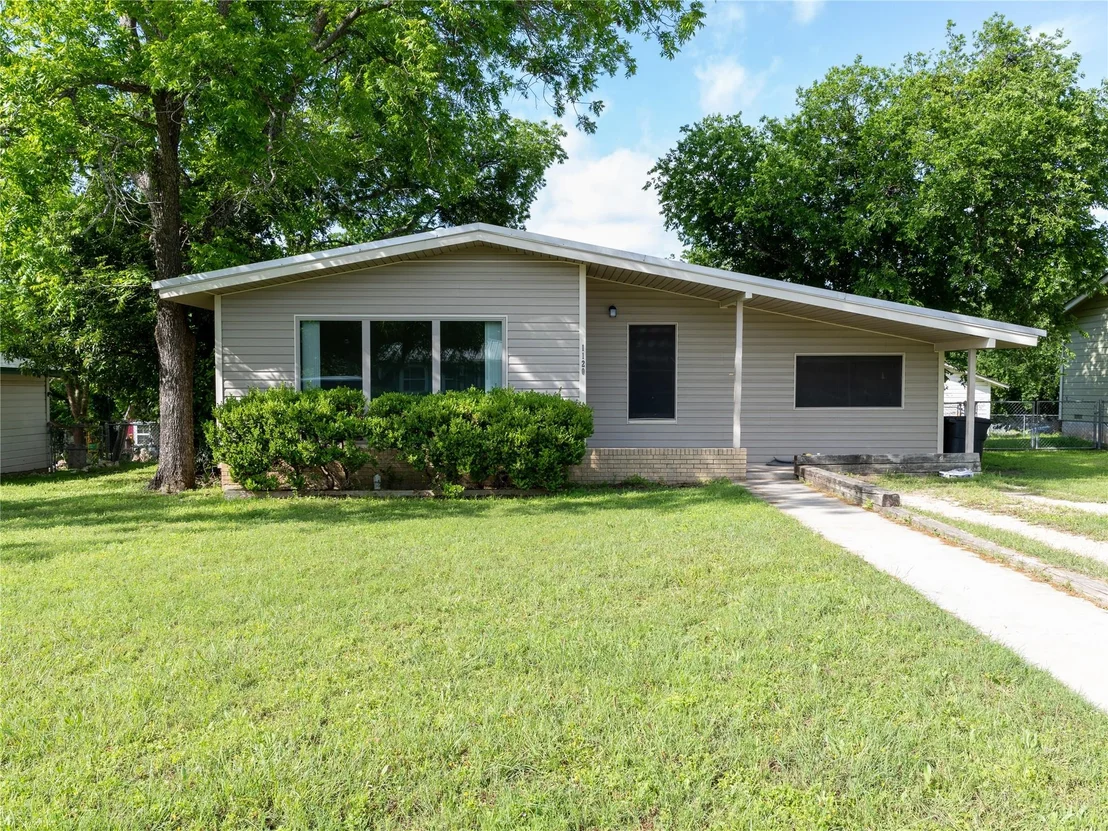 Photo of 1120 Nix RD