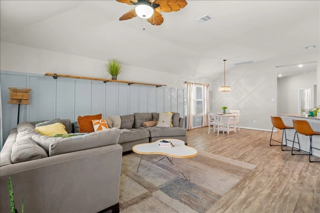 Photo of 17004 Lathrop Ave