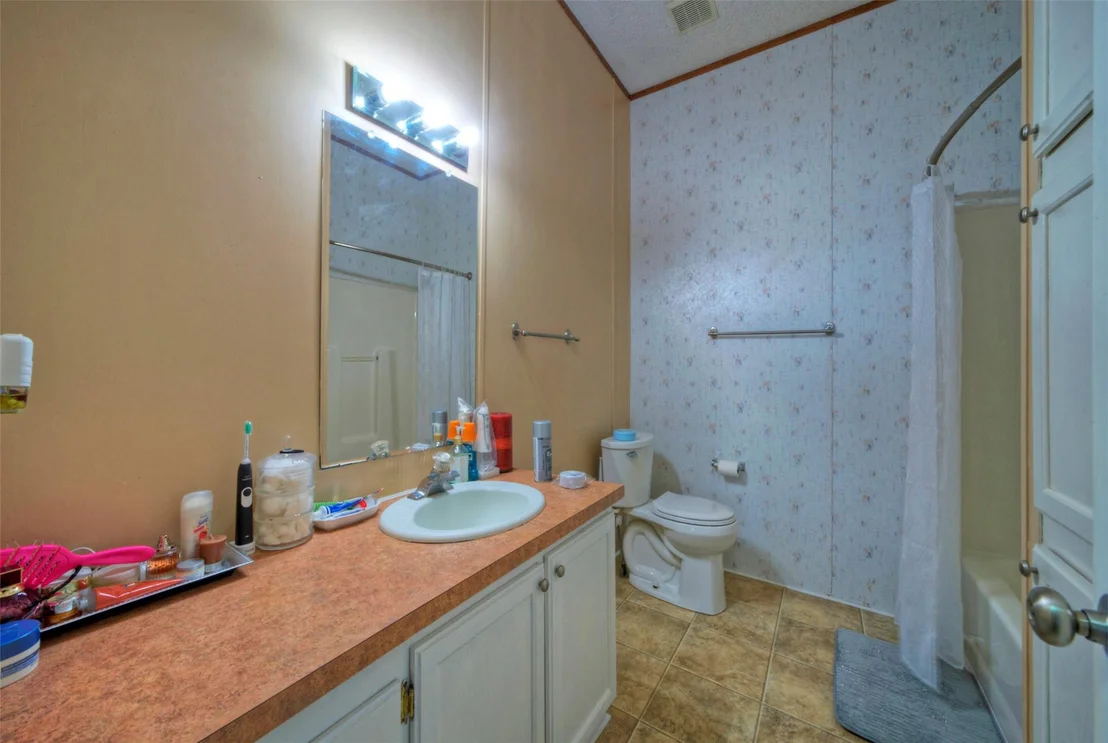 Photo of 901 County Road 134 RD