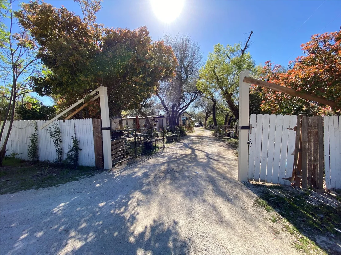 Photo of 605 Osprey DR