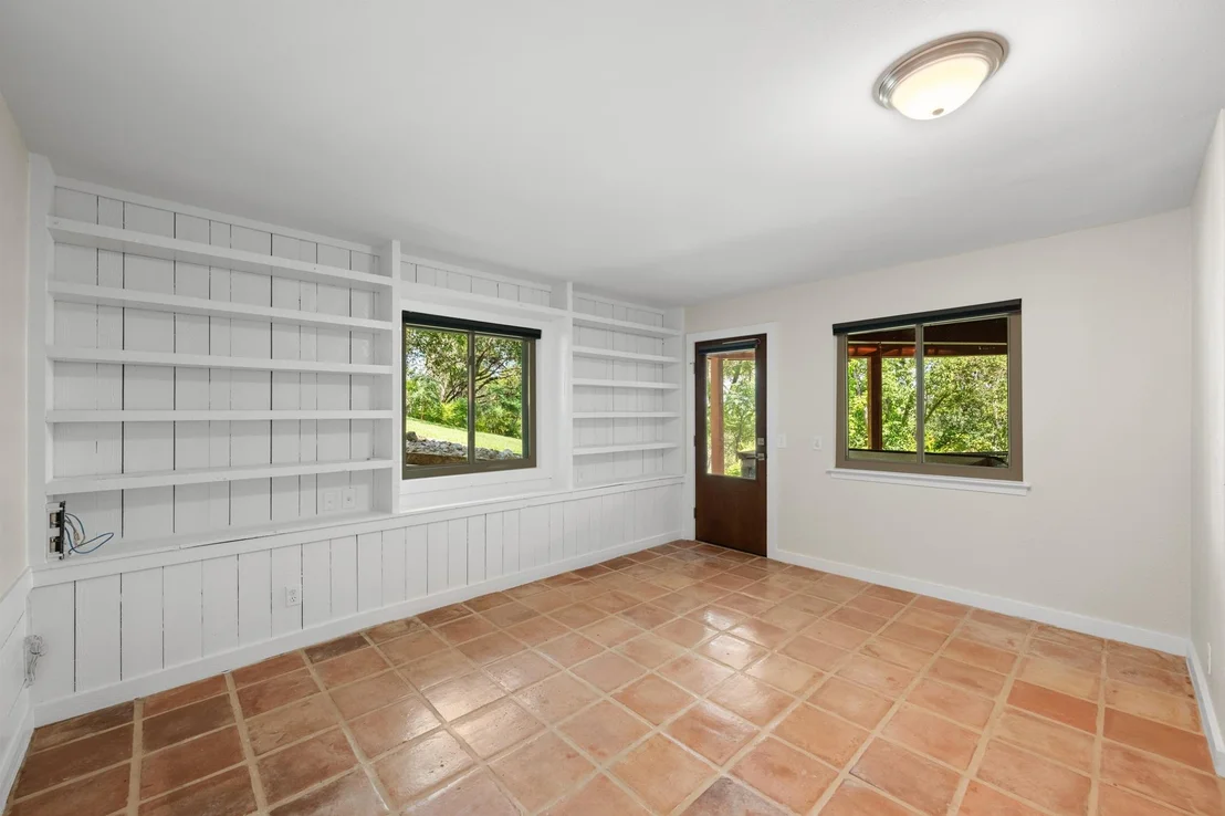 Photo of 5104 Beverly Hills DR