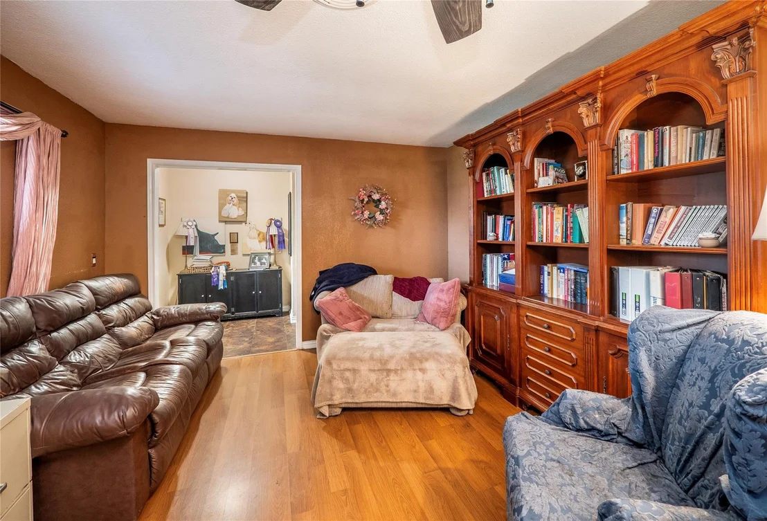 Photo of 112 Hasler ST