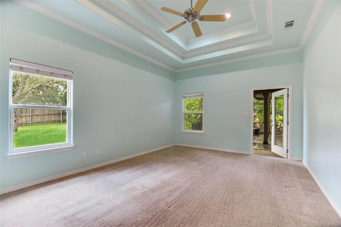 Photo of 1002 Madison CIR