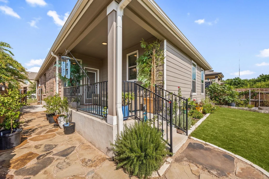 Photo of 449 Conchillos DR