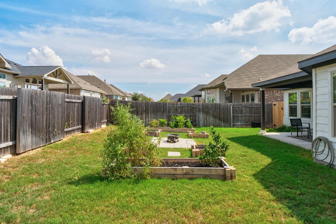 Photo of 221 Short Leaf DR