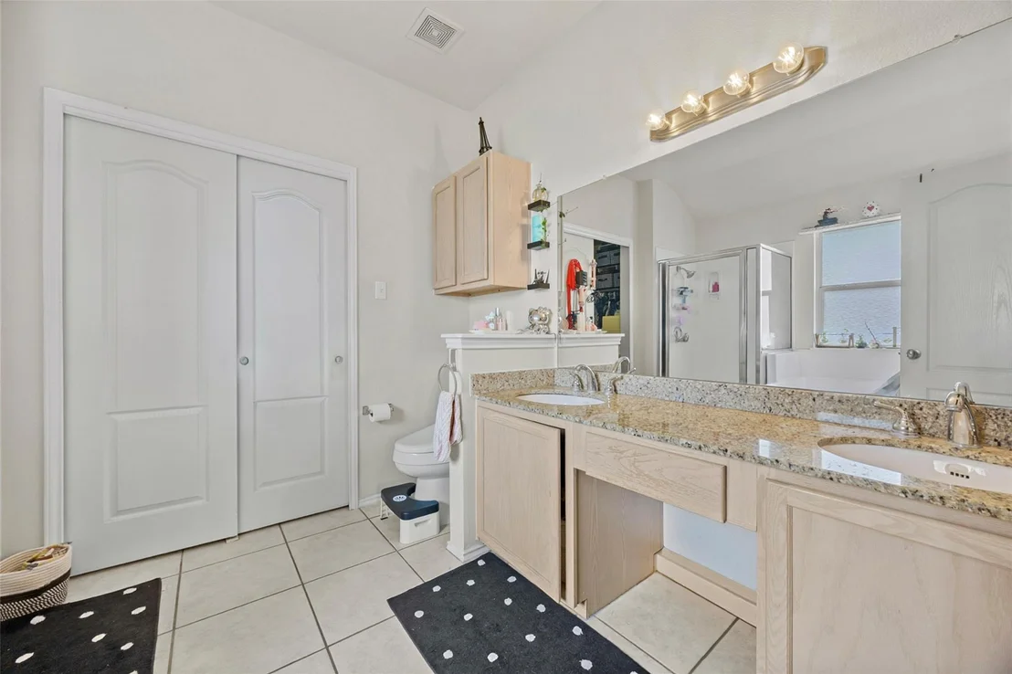 Photo of 1313 Laurelleaf DR