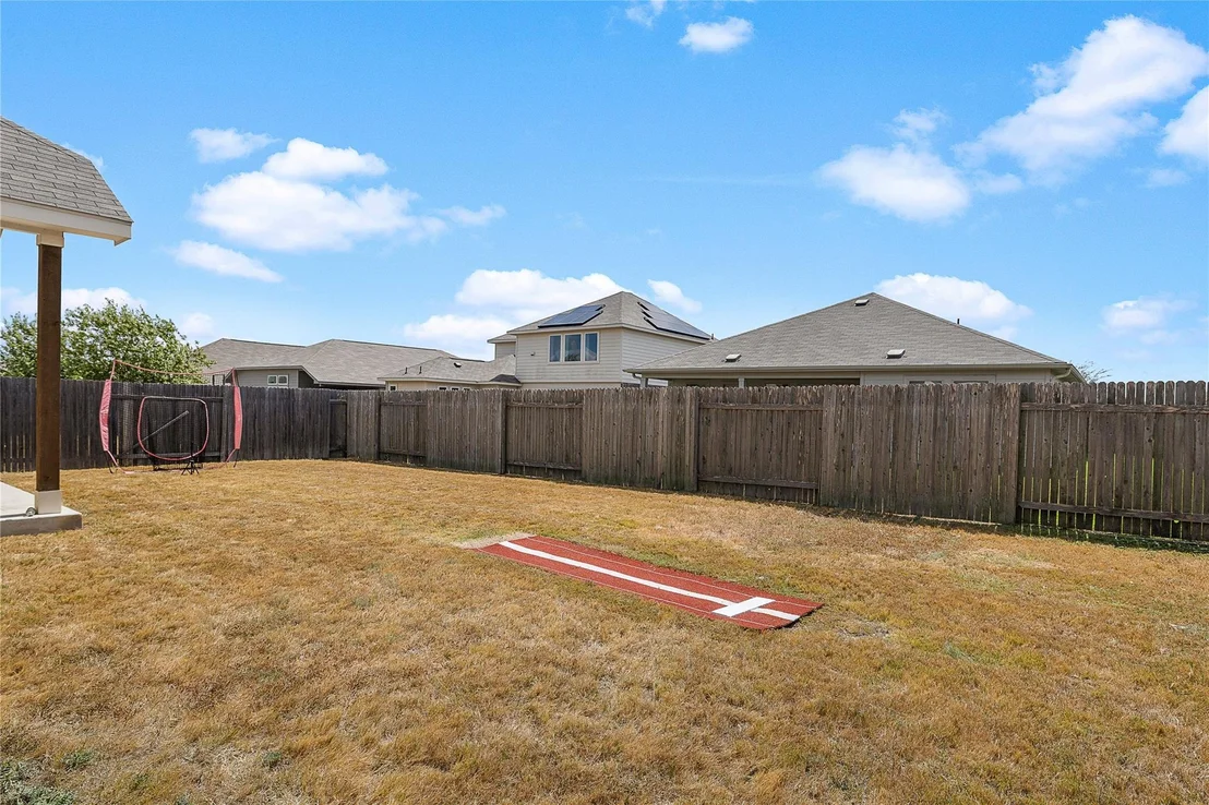Photo of 521 Hendelson LN