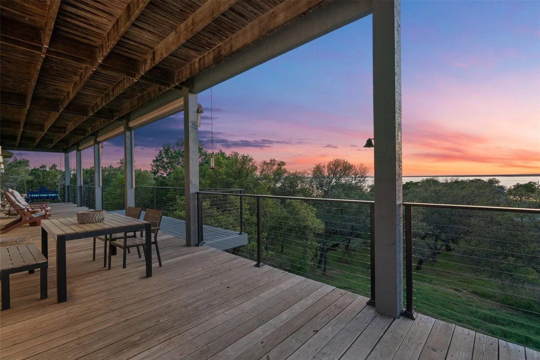 Photo of 4401 Sunset Cliff RD