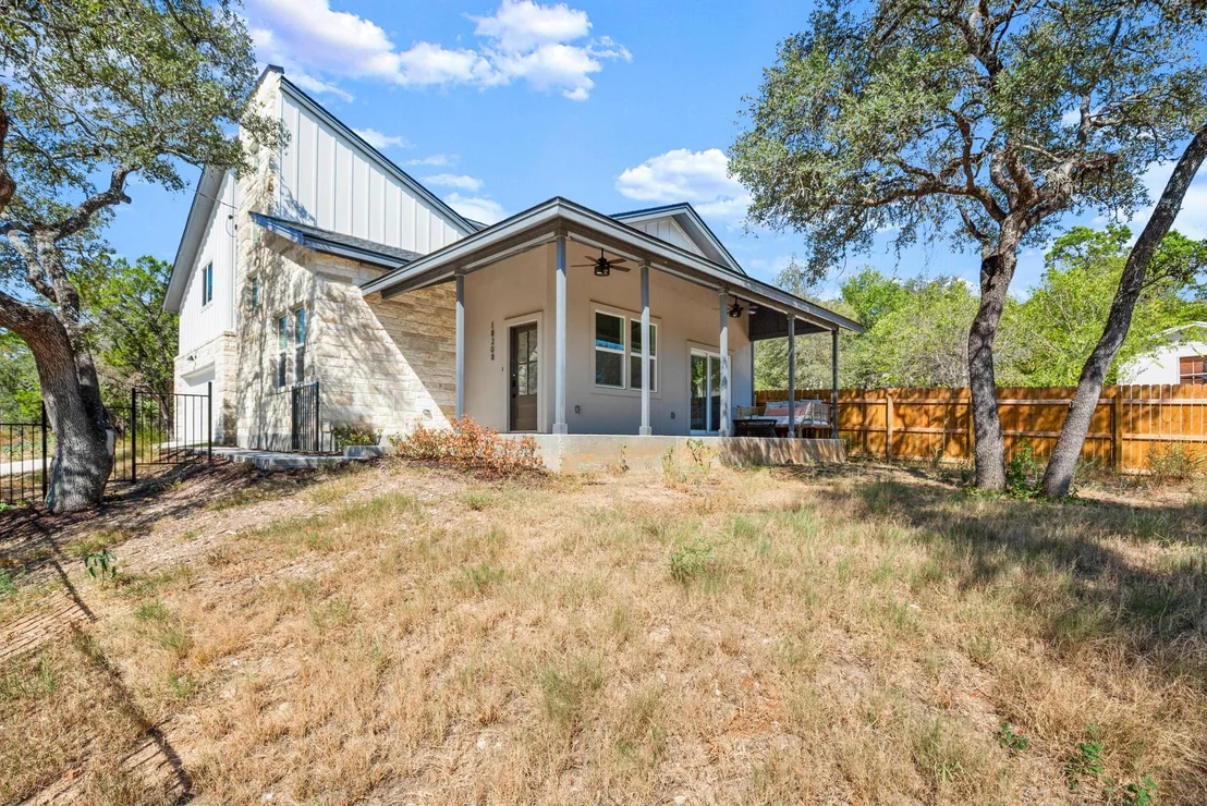 Photo of 18208 Gregg Bluff RD