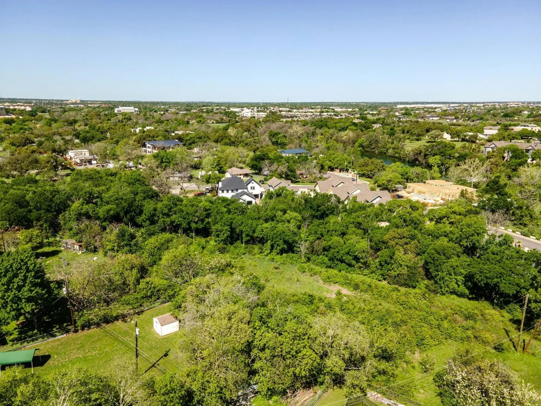 Photo of 615 Pecan Ave