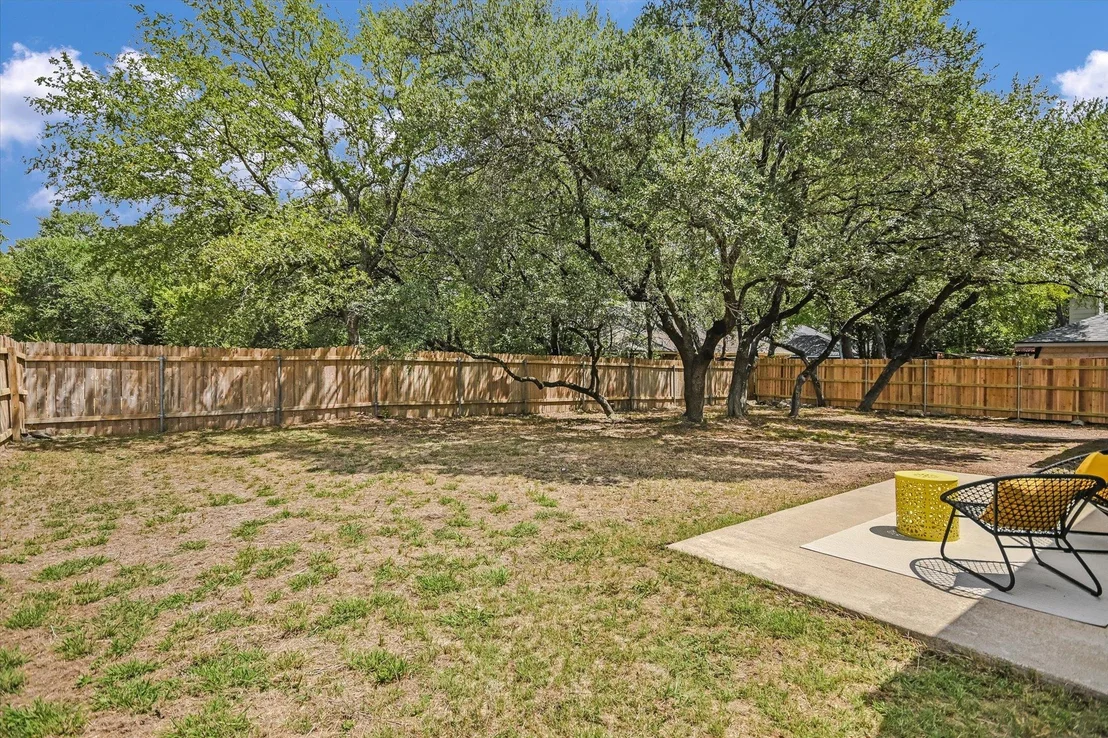 Photo of 104 CREEK DR