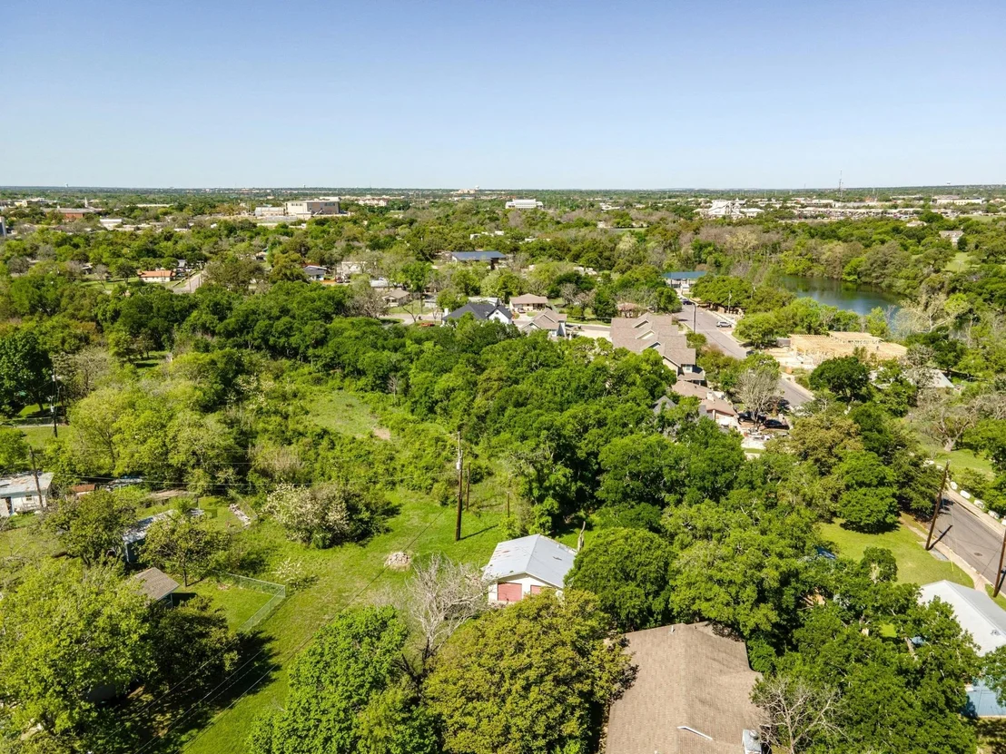 Photo of 615 Pecan Ave
