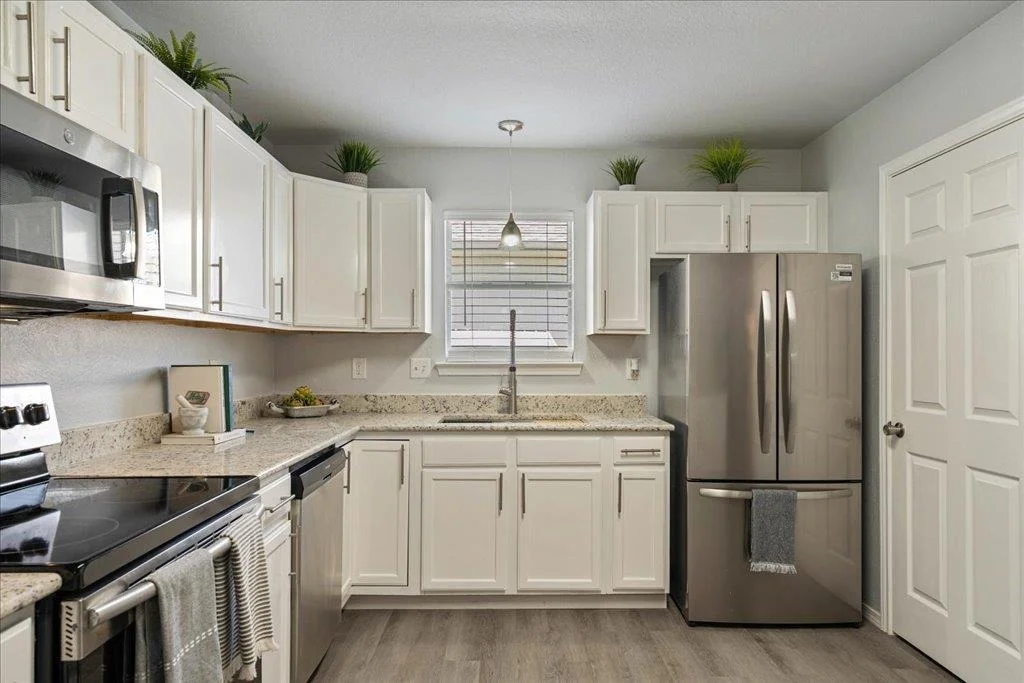 Photo of 772 Clearview CIR