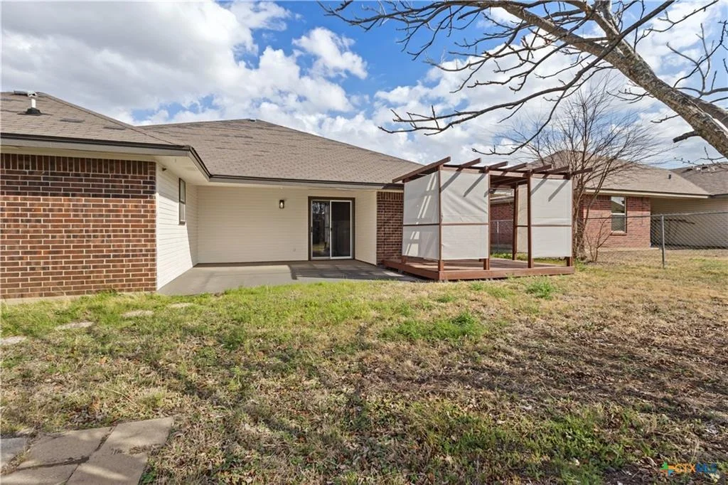 Photo of 4307 Menard DR