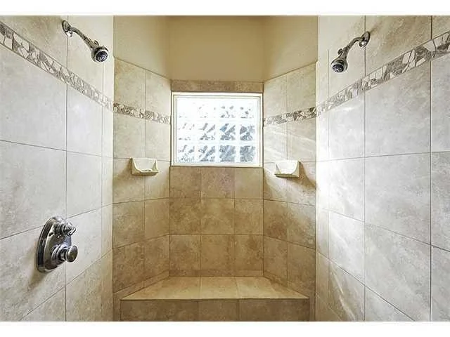 Photo of 644 Newport DR