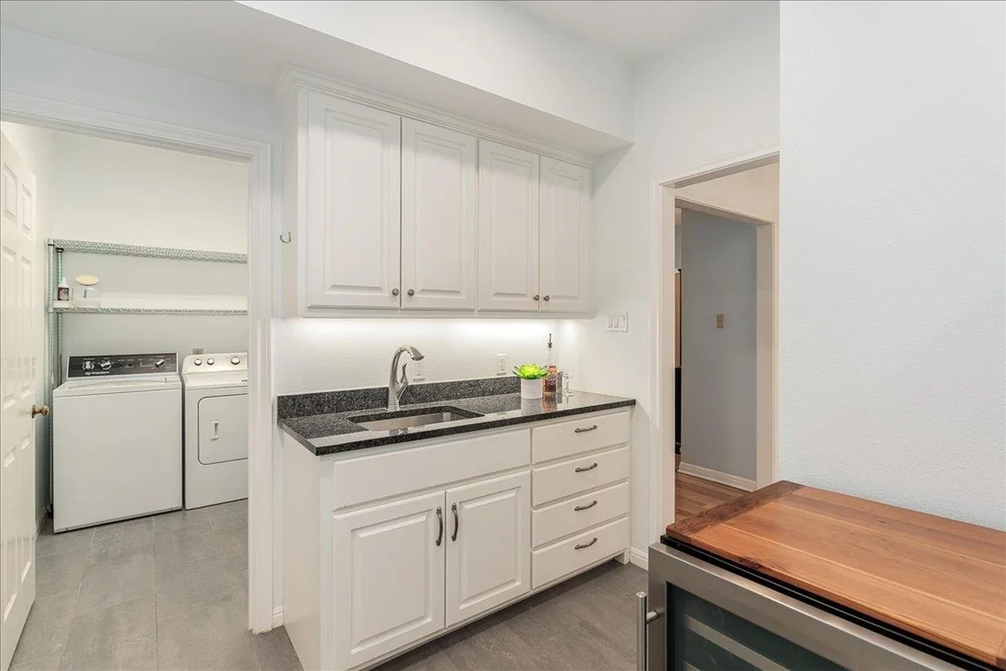 Photo of 8300 SPANISH OAK CIR