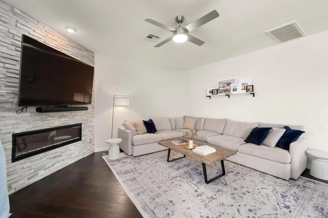 Photo of 5701 Sunset RDG