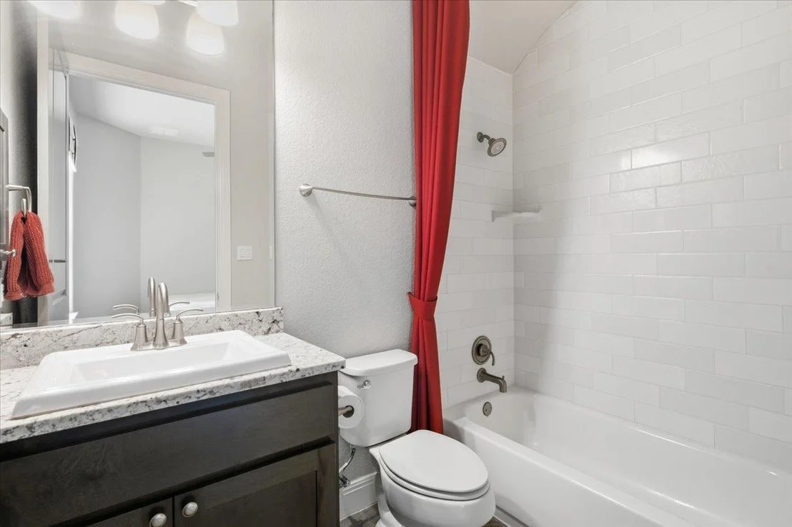 Photo of 111 Loysoya ST