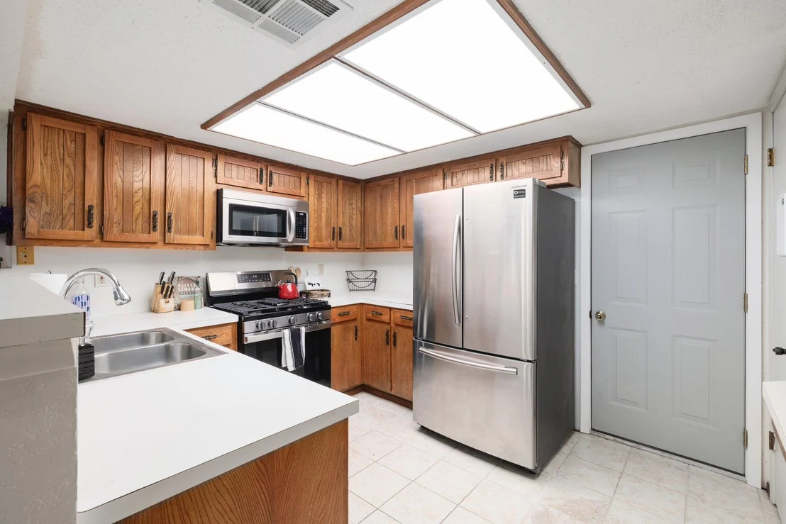 Photo of 405 Brookhollow DR