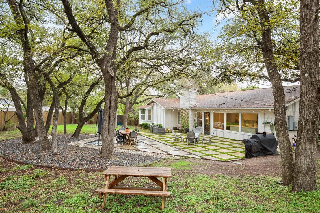 Photo of 8600 Azalea TRL