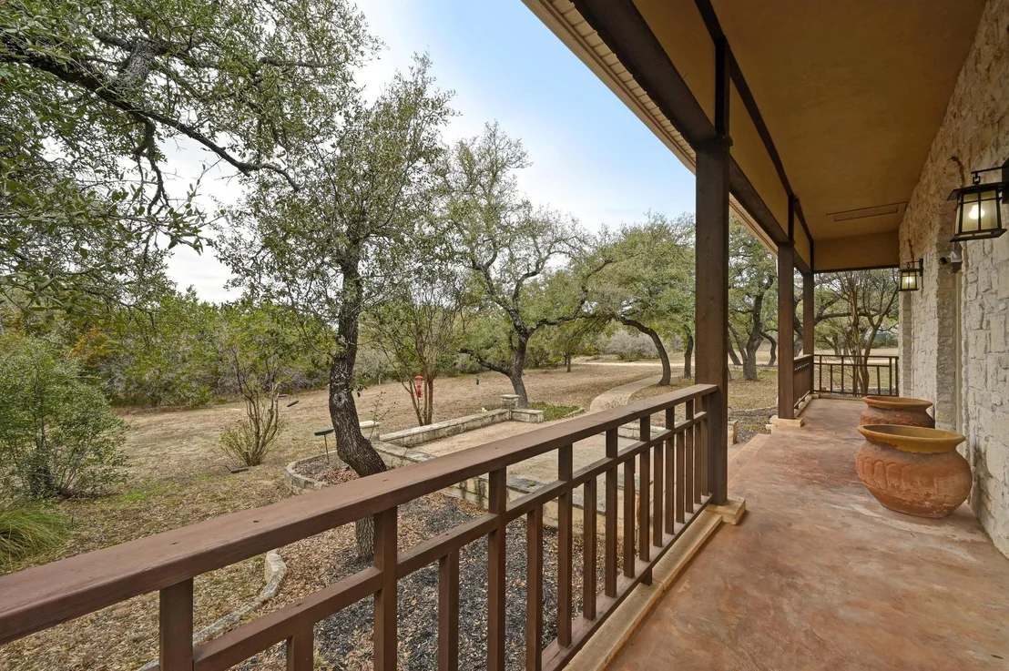 Photo of 140 Barton Ranch CIR