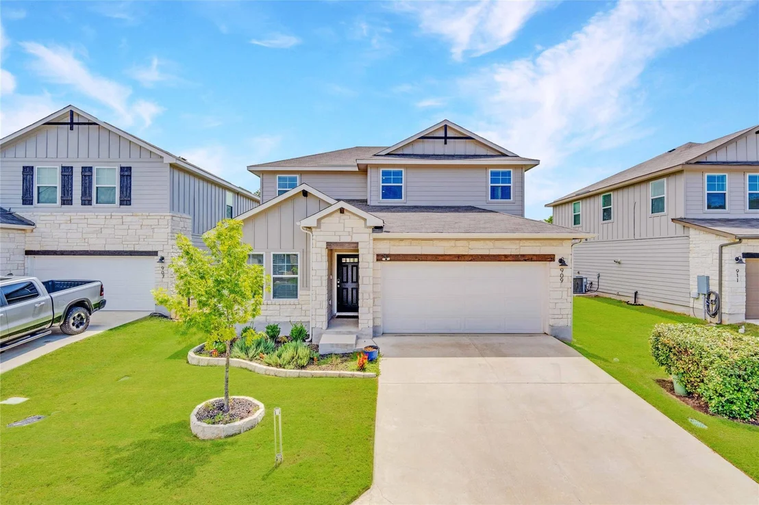 Photo of 909 Bright Gemstone WAY