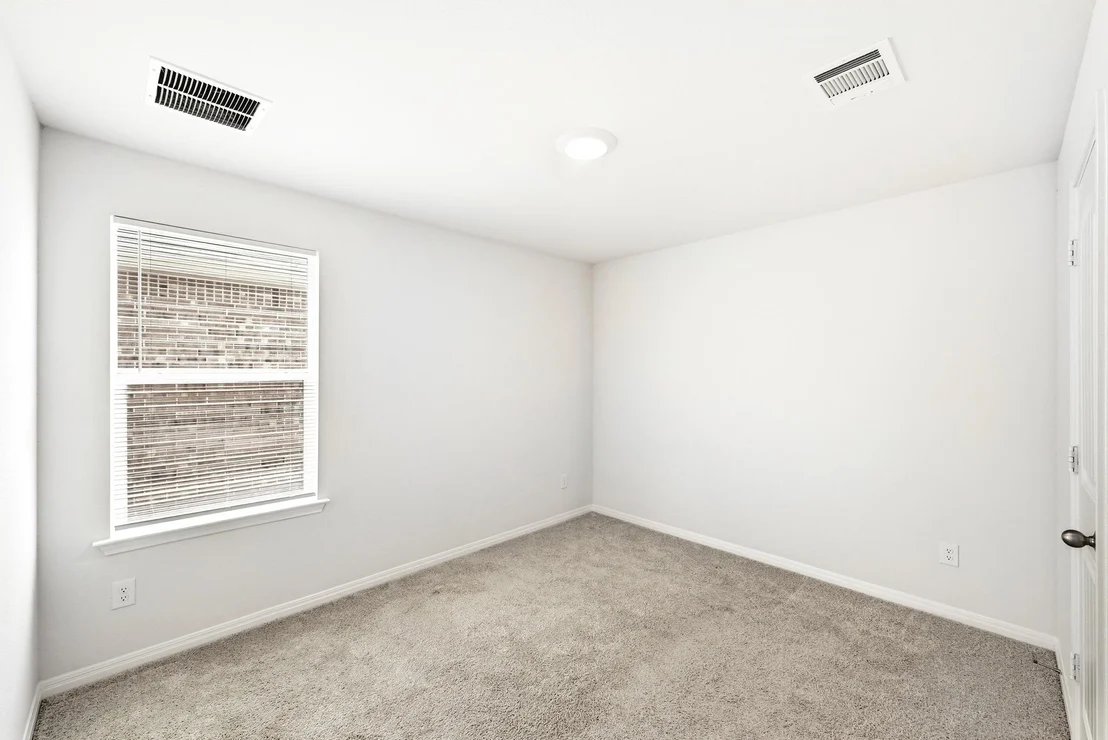 Photo of 643 Evergreen Sumac LOOP
