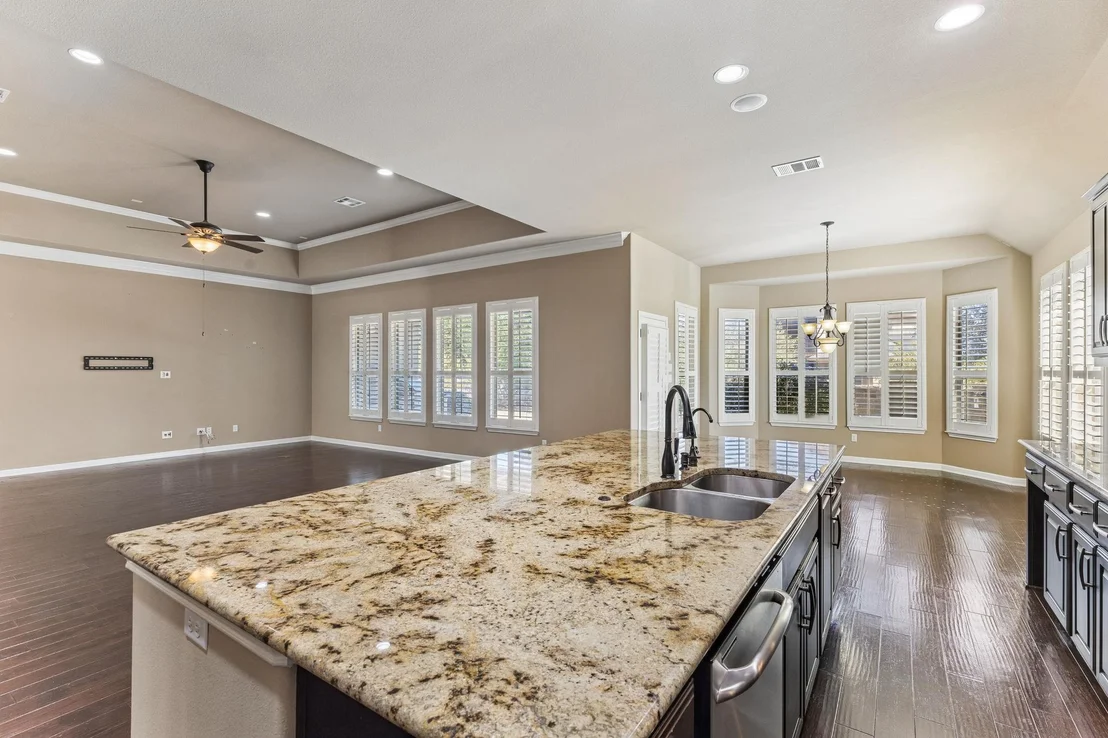 Photo of 3017 Raspberry RD
