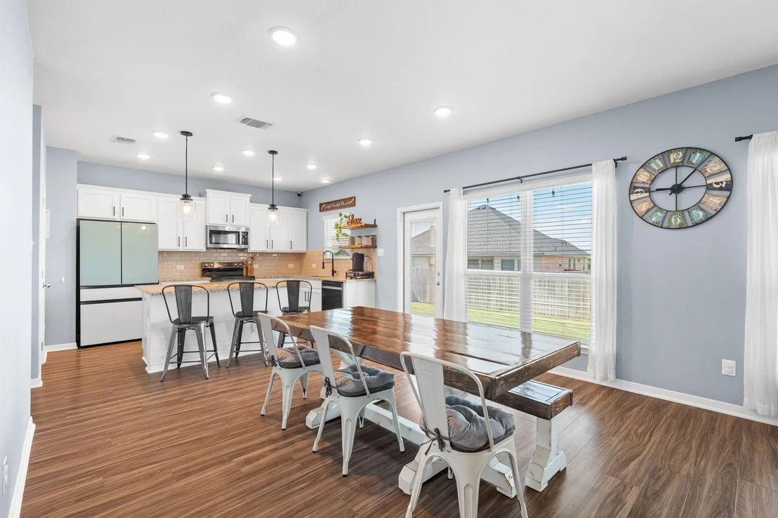 Photo of 10239 Six Shooter LN