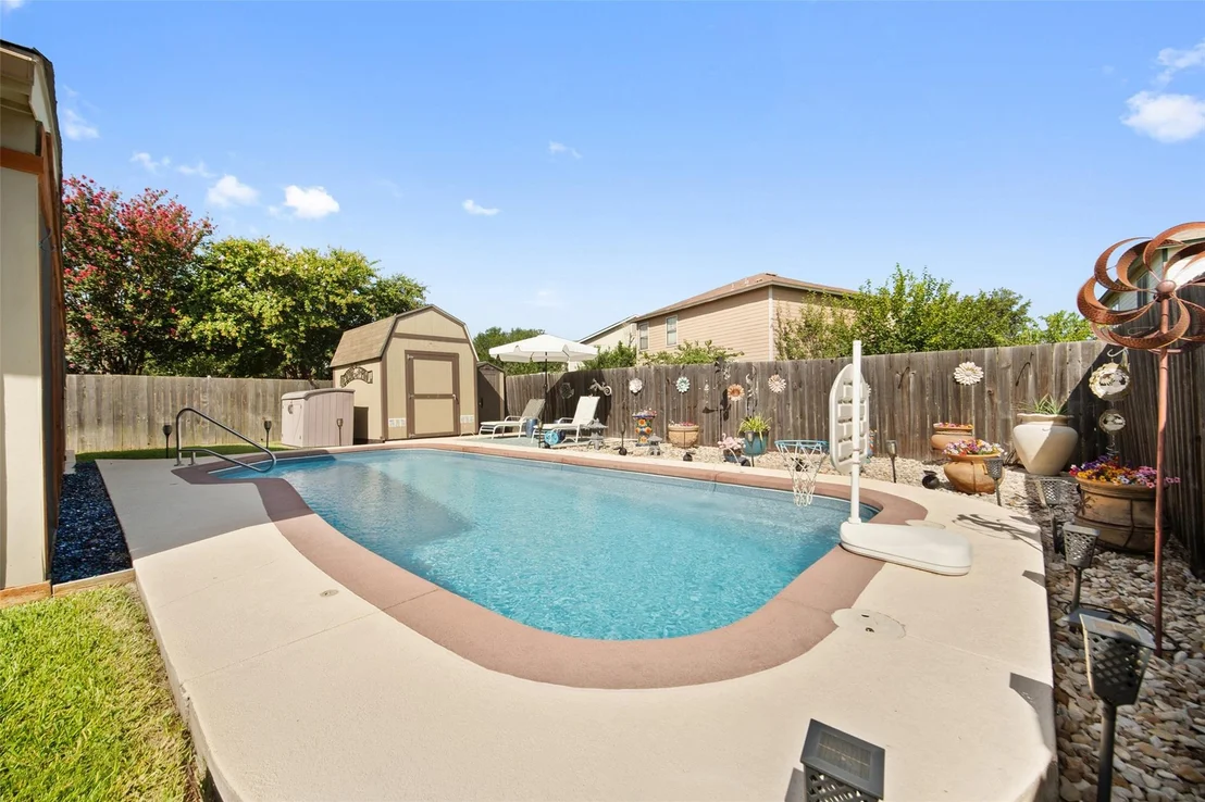 Photo of 5504 Alomar CV