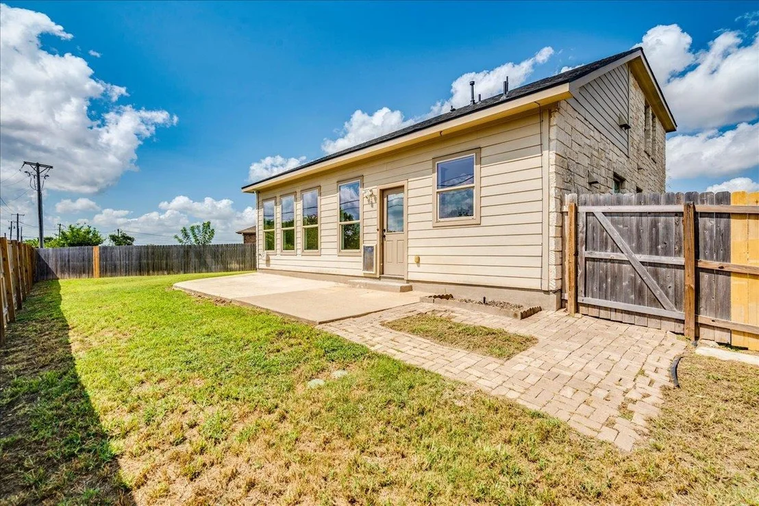 Photo of 484 Travertine TRL