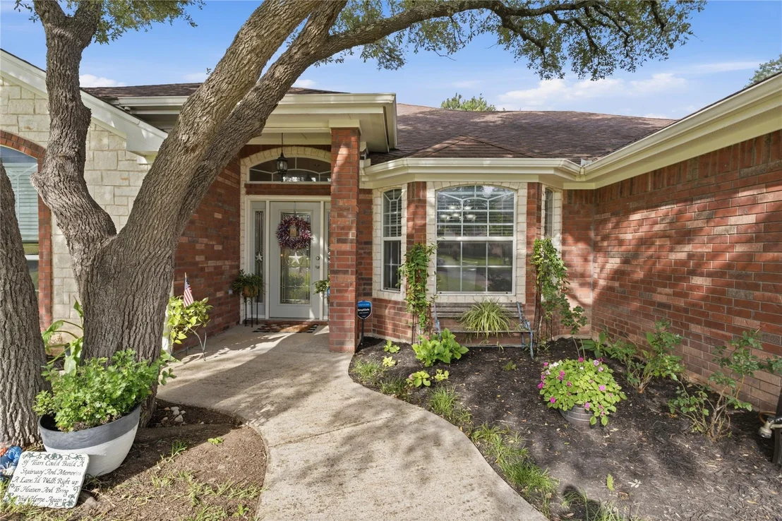 Photo of 302 Wrought Iron DR