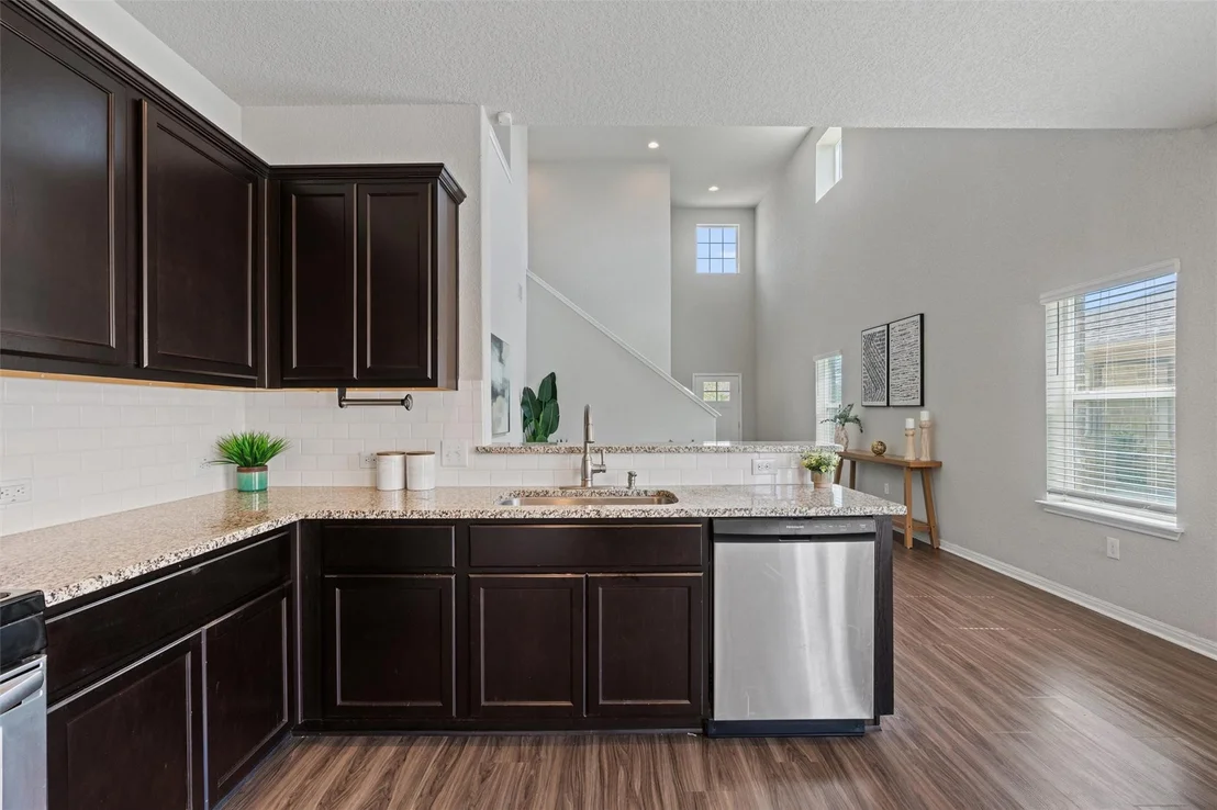 Photo of 429 Dubina Ave
