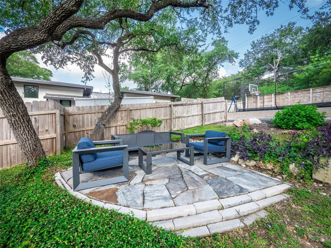 Photo of 4901 Timberline DR