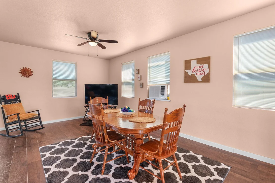 Photo of 10381 County Road 200