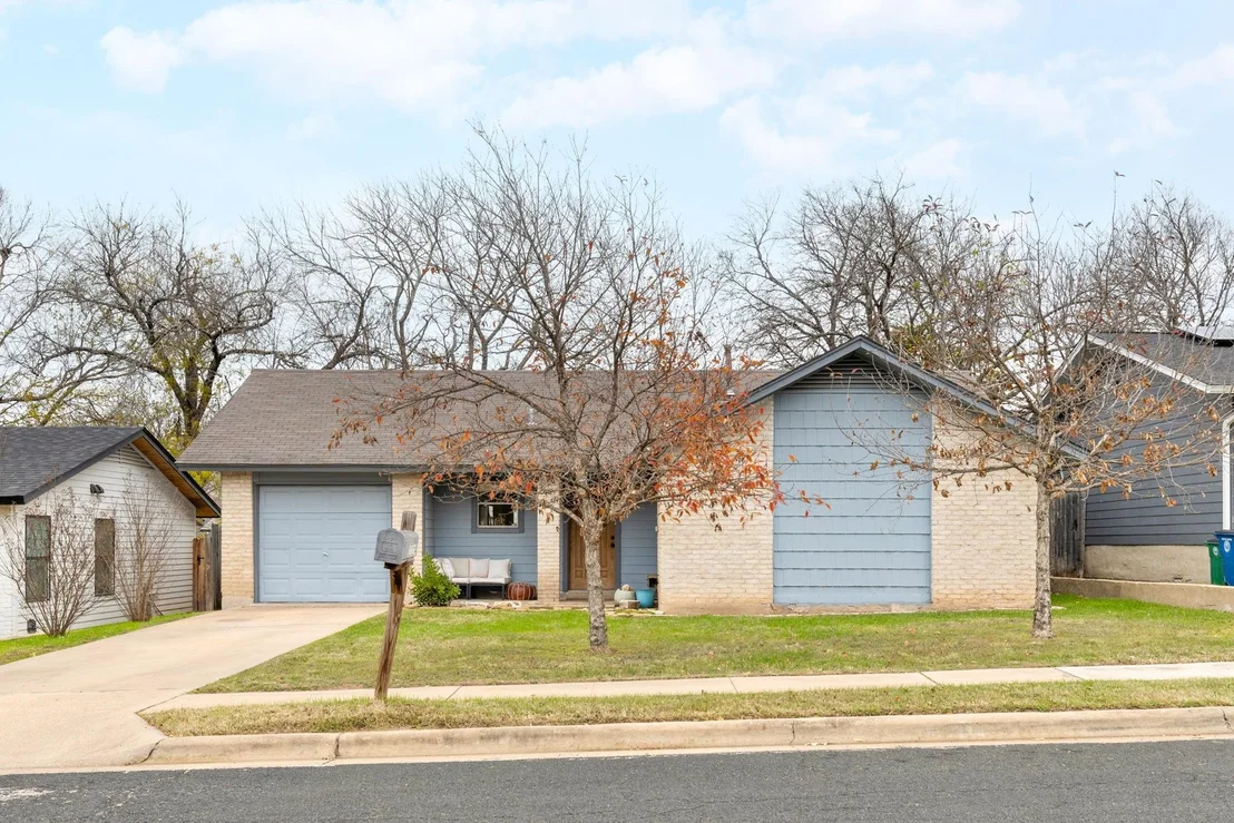 Photo of 1114 Austin Highlands BLVD