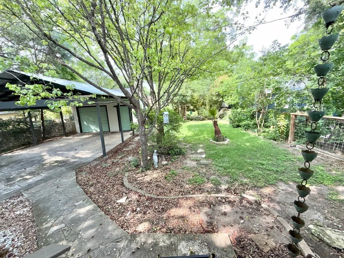 Photo of 605 Texas Ave