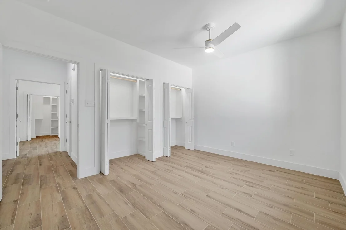 Photo of 420 Bedford DR