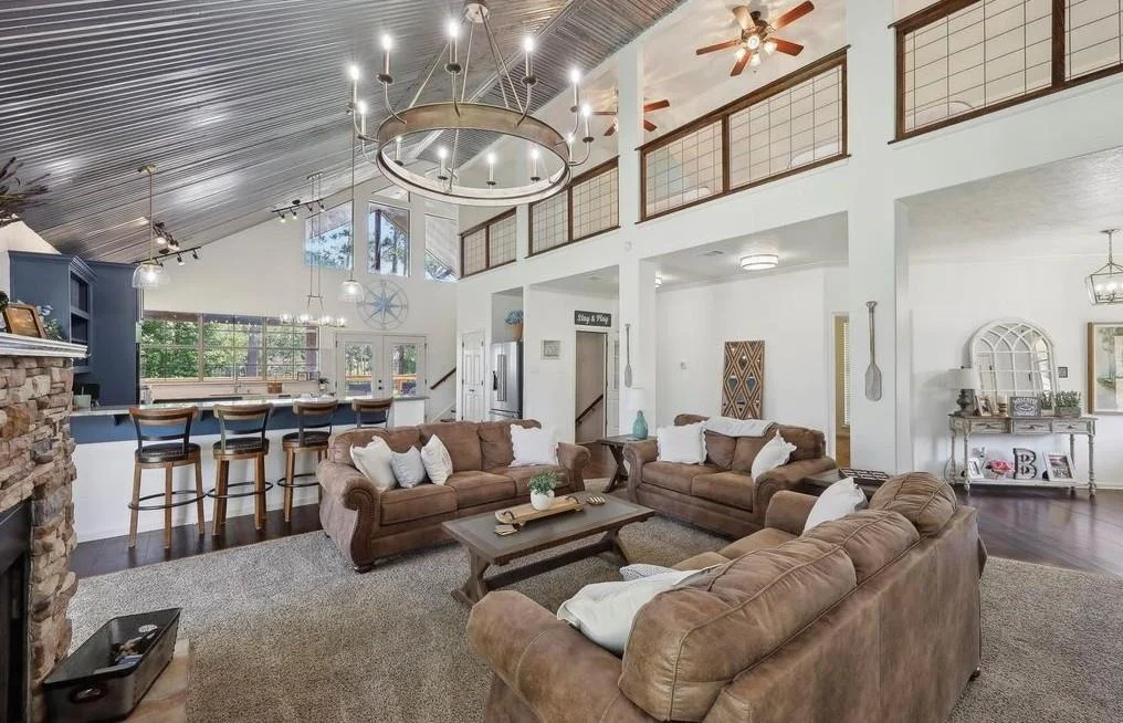 Photo of 243 Riverbirch
