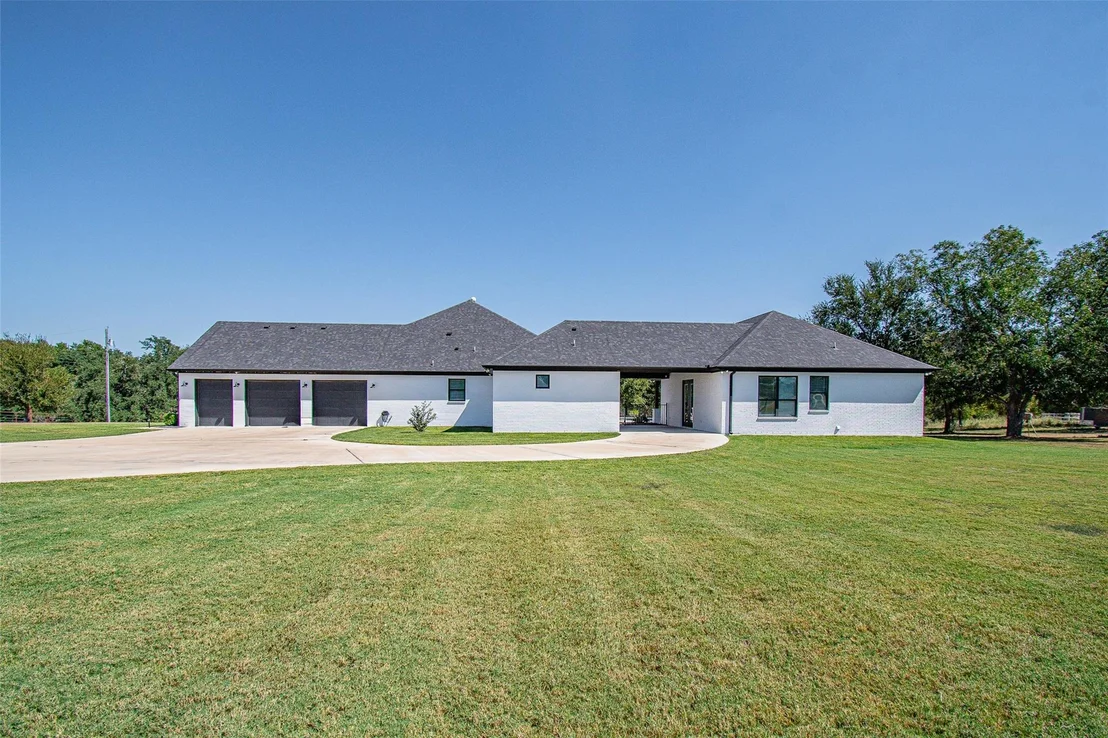 Photo of 1786 Oak Haven RD