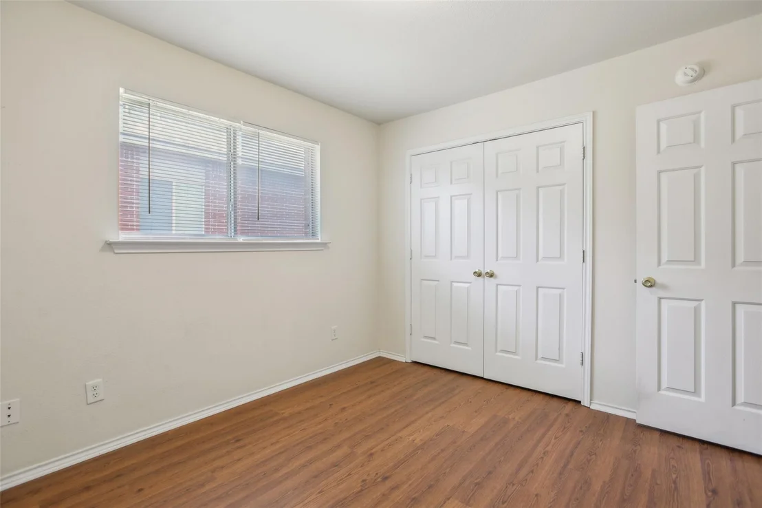 Photo of 211 Tepee DR