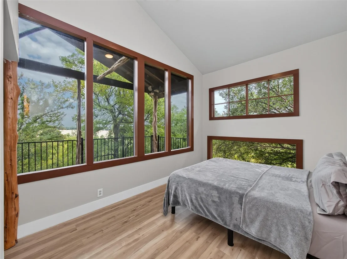 Photo of 205 River RD