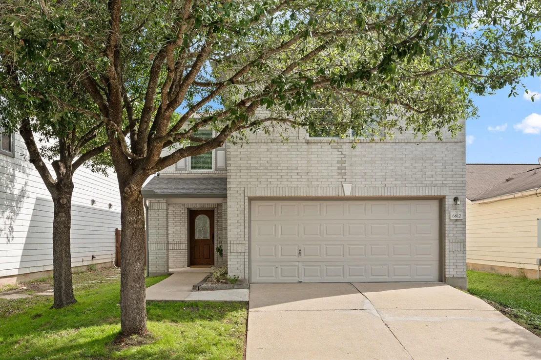 Photo of 6812 Walkup LN