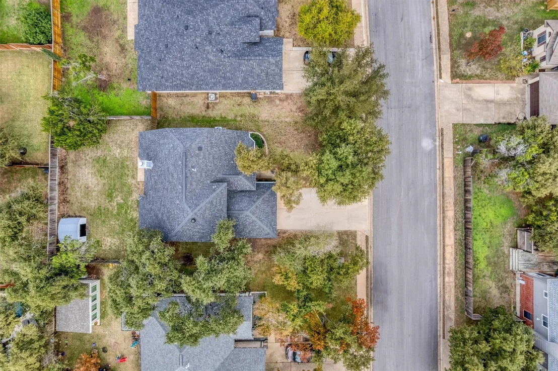 Photo of 1851 Greening WAY