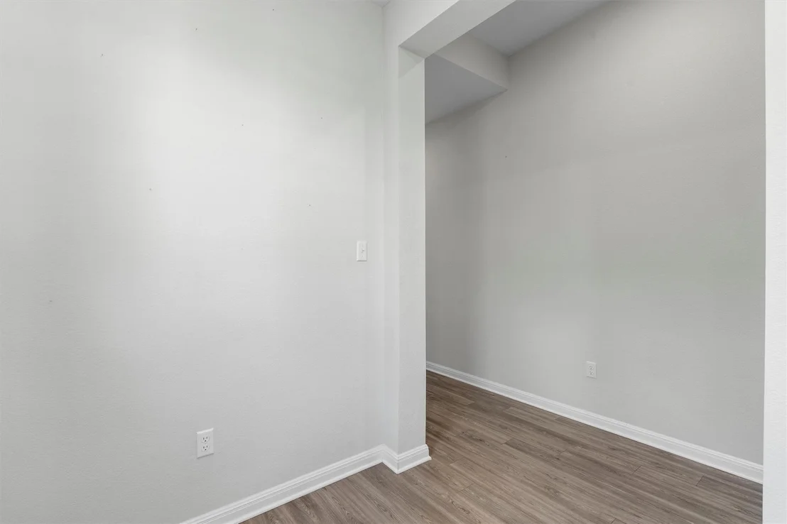 Photo of 310 Tolo DR