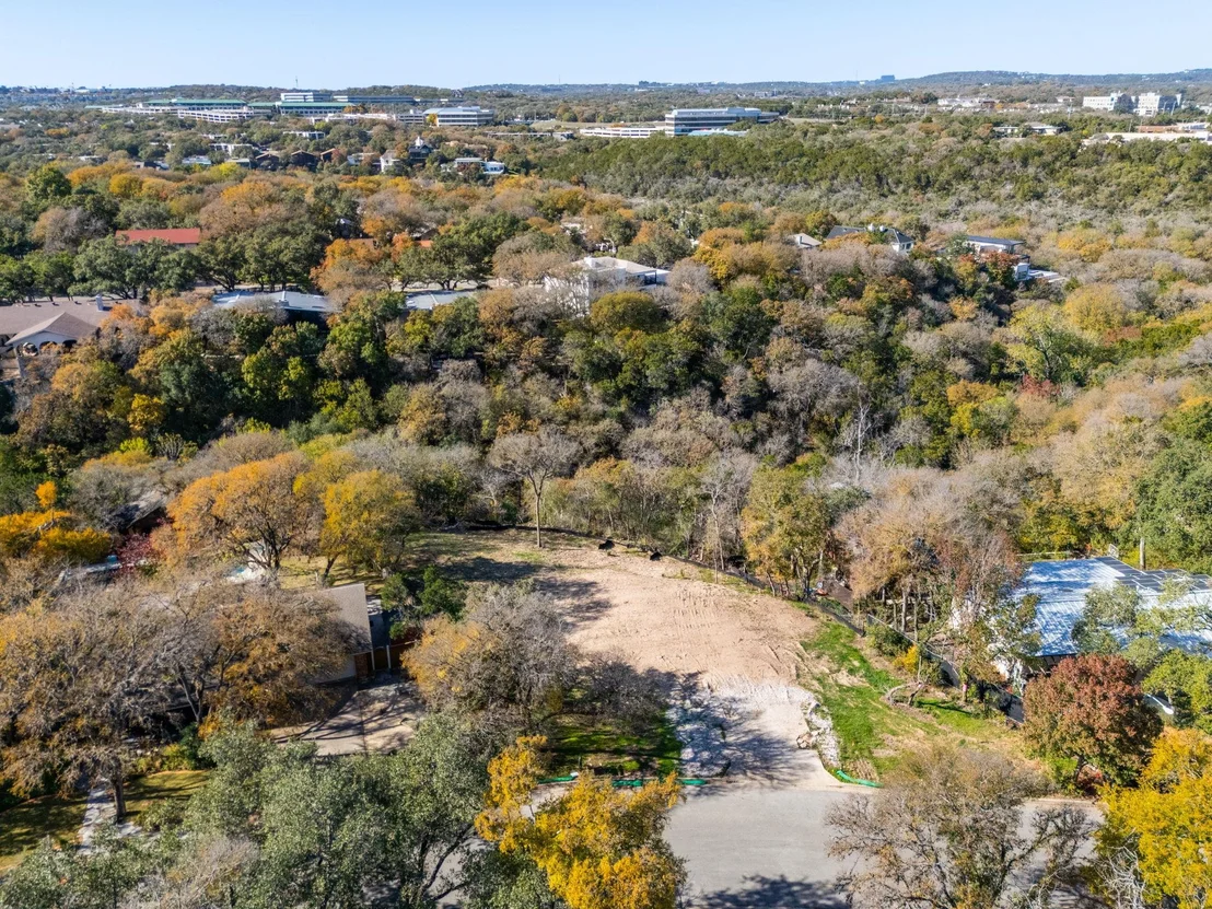 Photo of 2609 Deerfoot TRL
