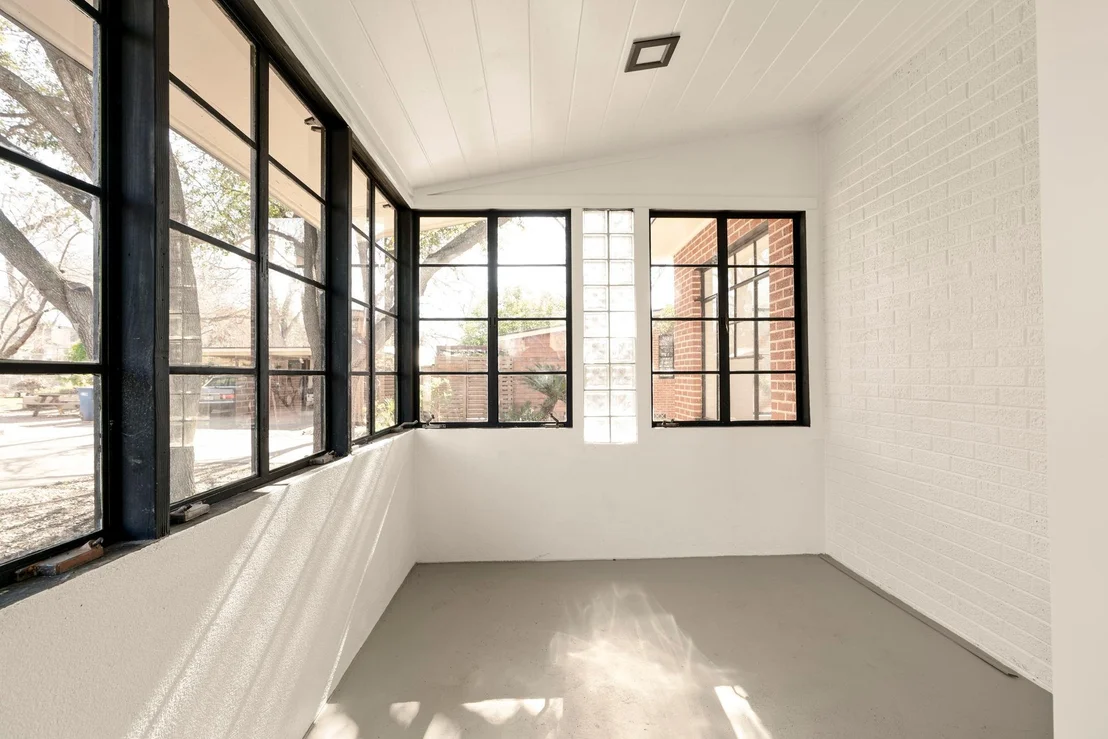 Photo of 5611 Joe Sayers Ave