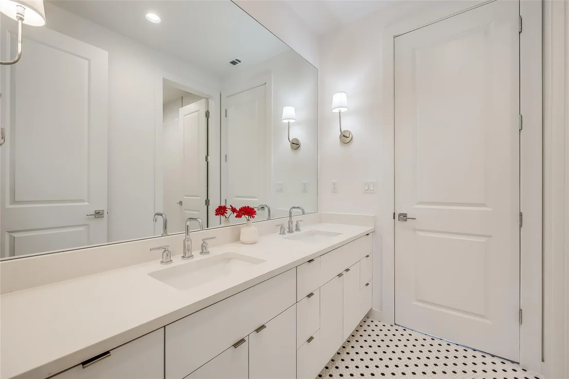 Photo of 1213 Taylor ST