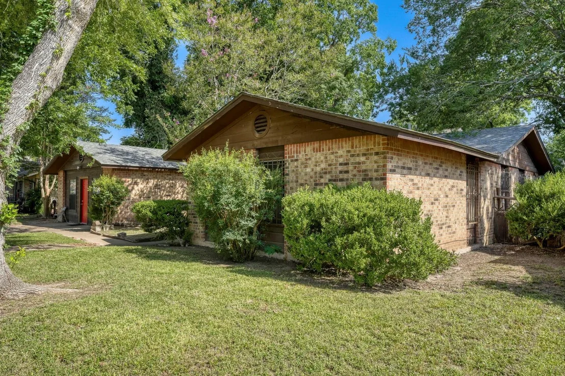 Photo of 5800 Coolbrook DR