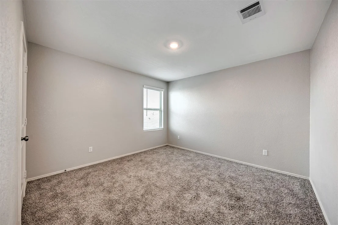 Photo of 817 Circle WAY